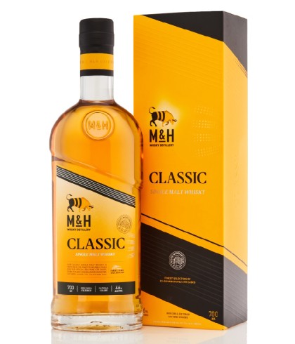 Fles M and H Classic, Israelische single malt whisky, op voorraad bij slijterij t Bockje in Bathmen