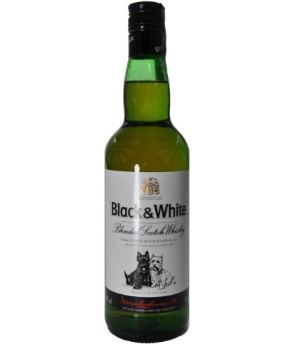 Fles Black & White, whisky, op voorraad bij slijterij t Bockje in Bathmen