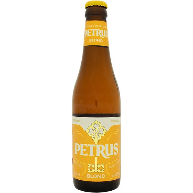 Fles Petrus Blond, bier van Petrus, op voorraad bij slijterij ’t Bockje in Bathmen