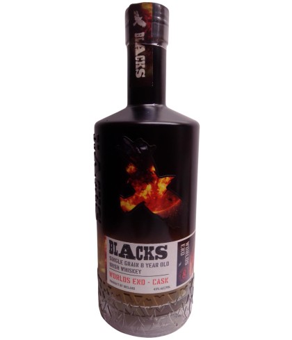 Fles Black's 08-year-old, whisky, op voorraad bij slijterij t Bockje in Bathmen