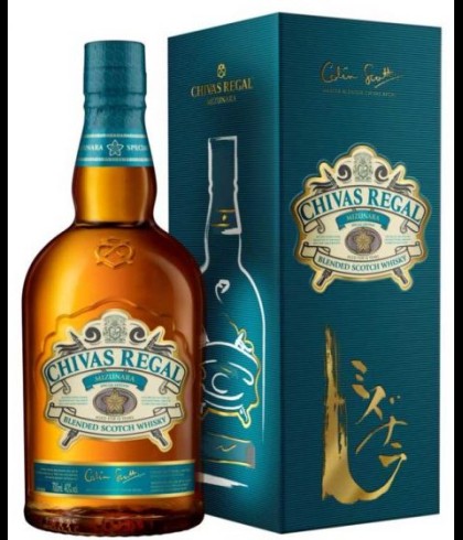 Fles Chivas Regal Mizunara, single malt whisky, op voorraad bij slijterij t Bockje in Bathmen