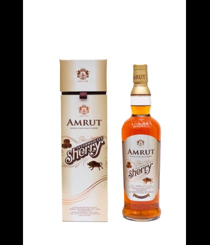 Fles Amrut Intermediate Sherry, Indiase single malt whisky, op voorraad bij slijterij t Bockje in Bathmen