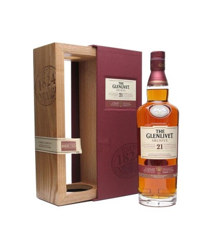Fles The Glenlivet Archive 21 Years Old, single malt whisky, op voorraad bij slijterij t Bockje in Bathmen
