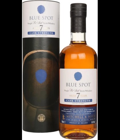 Fles Blue Spot Cask Strength, Ierse single pot still whiskey, op voorraad bij slijterij t Bockje in Bathmen