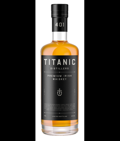 Fles Titanic Premium Irish Whiskey, whisky, op voorraad bij slijterij ’t Bockje in Bathmen