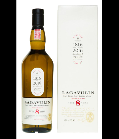 Fles Islay single malt van Lagavulin, op voorraad bij slijterij t Bockje in Bathmen