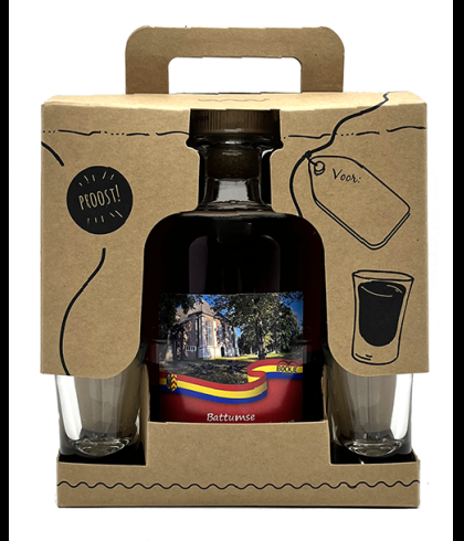Geschenk Battumse Chocolade-kerslikeur Geschenkverpakking met 2 Shotglaasjes, bij slijterij ’t Bockje in Bathmen
