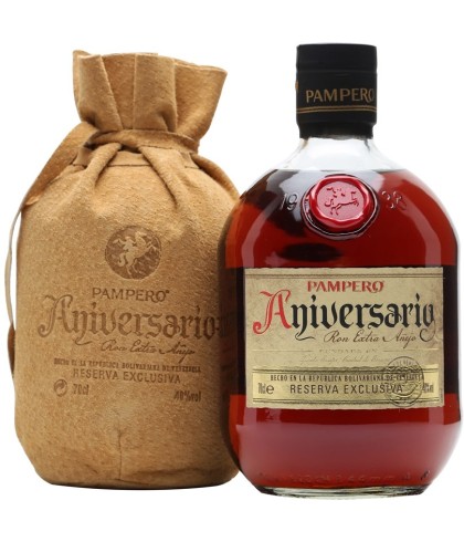 Fles Pampero Aniversario, rum, op voorraad bij slijterij t Bockje in Bathmen