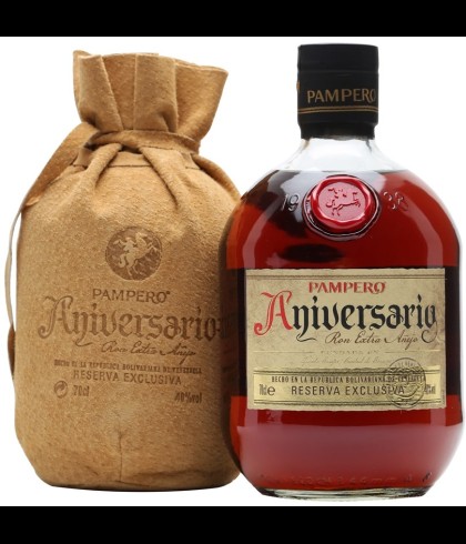 Fles Pampero Aniversario, rum, op voorraad bij slijterij t Bockje in Bathmen