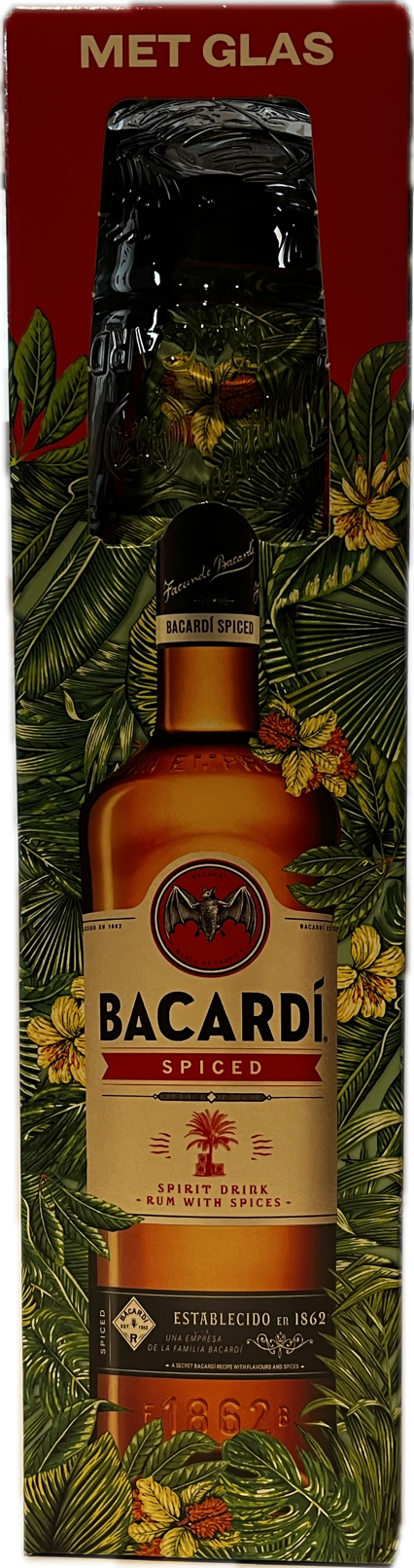 Fles Bacardi Spiced Rum + origineel Bacardi Glas On Pack, rum, bij slijterij ’t Bockje in Bathmen