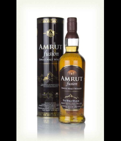 Fles Amrut Fusion, Indiase single malt whisky, op voorraad bij slijterij t Bockje in Bathmen