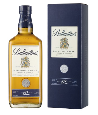 Fles Ballantine’s 12 Years Old, single malt whisky, op voorraad bij slijterij t Bockje in Bathmen