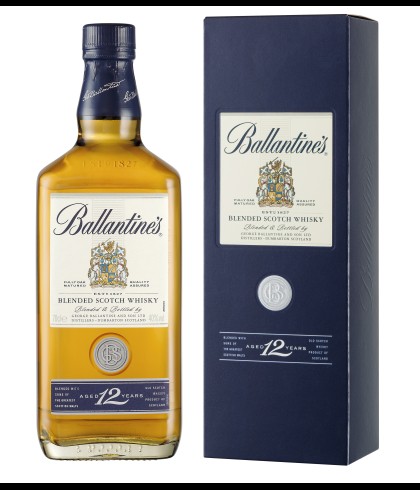 Fles Ballantine&rsquo;s 12 Years Old, single malt whisky, op voorraad bij slijterij t Bockje in Bathmen