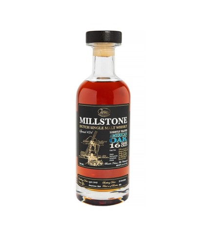 Fles Millstone 16 Years Old Lightly Peated American Oak Special #34, Nederlandse whisky van Zuidam Distillers, op voorraad bij slijterij t Bockje in Bathmen