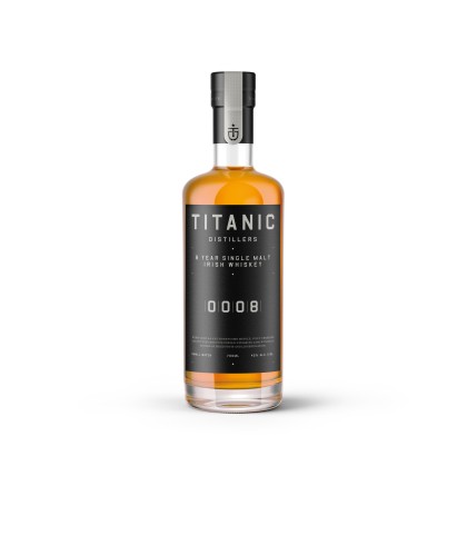 Fles Titanic 8 year, whisky, bij slijterij ’t Bockje in Bathmen