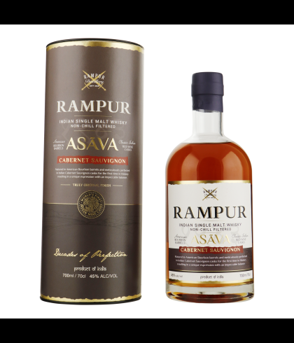 Fles Rampur Asava, Indiase single malt whisky, op voorraad bij slijterij t Bockje in Bathmen