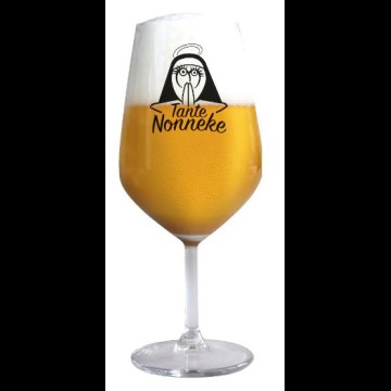 Tante Nonneke Bierglas op Voet