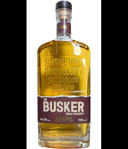 Fles The Busker Single Grain tweede botteling, Ierse whiskey van Royal Oak in County Carlow, op voorraad bij slijterij t Bockje in Bathmen