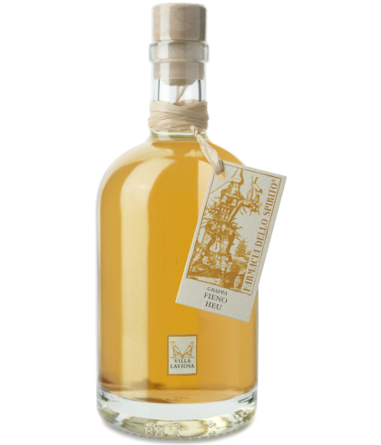 Liquore con Grappa al Fieno