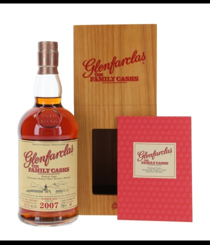 Fles Glenfarclas The Family Casks 2007, single malt whisky, op voorraad bij slijterij t Bockje in Bathmen