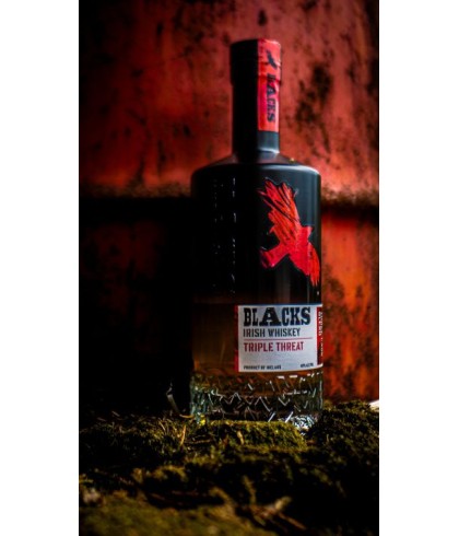 Fles Blacks Triple Threat, whisky, op voorraad bij slijterij t Bockje in Bathmen
