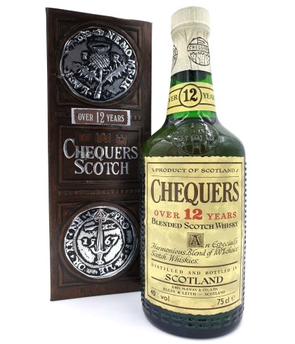 Fles Chequers Over 12 Years Old Blended Scotch, whisky, bij slijterij t Bockje in Bathmen
