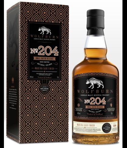 Fles Wolfburn Batch No. 204, Schotse single malt whisky uit Thurso, op voorraad bij slijterij t Bockje in Bathmen