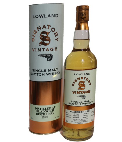 Fles Signatory Bladnoch 1992 17 Years Old, single malt whisky, op voorraad bij slijterij t Bockje in Bathmen