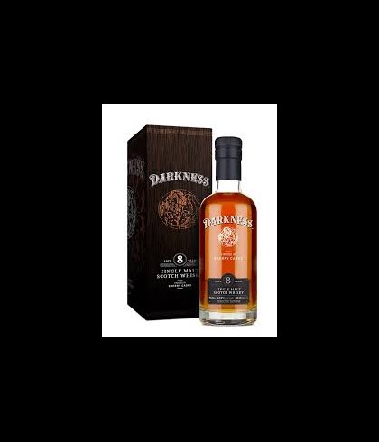 Fles Darkness, 8 Y, whisky, bij slijterij ’t Bockje in Bathmen