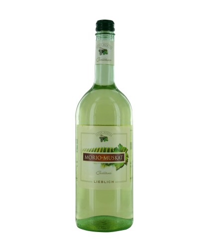 Fles P. Mertes Morio Muskat, wijn op voorraad bij slijterij t Bockje in Bathmen