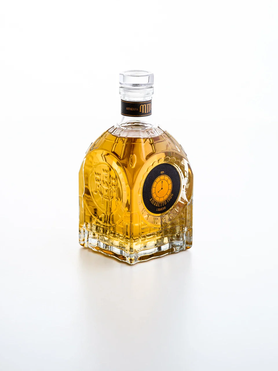 Likeur MM Antverpia Amaretto 1905 van MM, op voorraad bij slijterij ’t Bockje in Bathmen