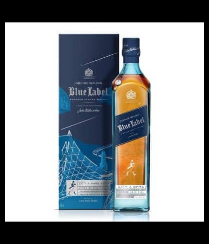Fles blended Scotch van Johnnie Walker, op voorraad bij slijterij t Bockje in Bathmen