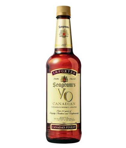 Fles Seagram V.O., whisky, op voorraad bij slijterij t Bockje in Bathmen