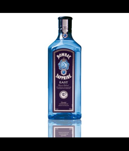 Fles Bombay Sapphire East, gin, op voorraad bij slijterij t Bockje in Bathmen
