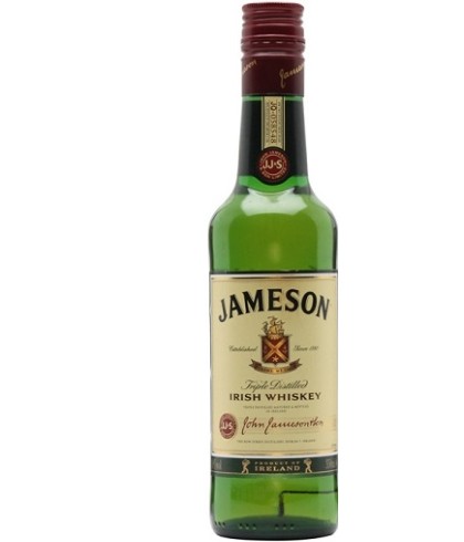 Fles Iers whiskey van Jameson, op voorraad bij slijterij t Bockje in Bathmen
