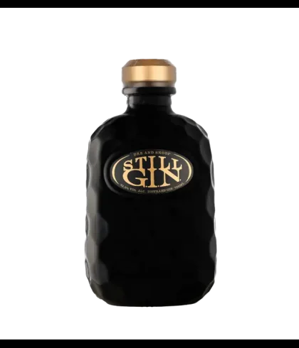 Fles Still G.I.N. By Dre And Snoop, gin, op voorraad bij slijterij t Bockje in Bathmen
