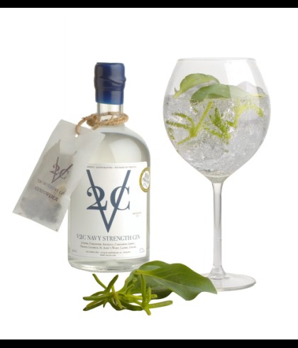 Fles V2C Navy Strength Gin, gin, op voorraad bij slijterij t Bockje in Bathmen