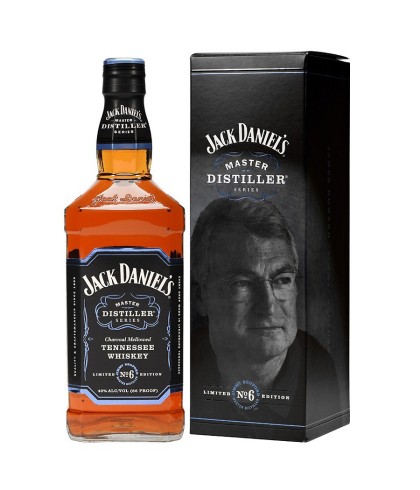 Fles Tennessee whiskey van Jack Daniel’s, op voorraad bij slijterij t Bockje in Bathmen