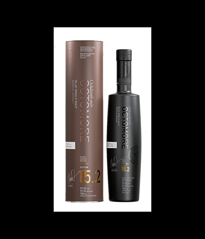 Fles Octomore 15.2, zwaar geturfde Islay single malt, op voorraad bij slijterij t Bockje in Bathmen