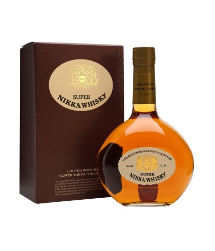 Fles Super Nikka, Japanse whisky van Nikka, op voorraad bij slijterij t Bockje in Bathmen