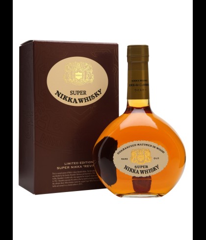 Fles Super Nikka, Japanse whisky van Nikka, op voorraad bij slijterij t Bockje in Bathmen