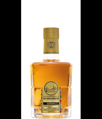 Fles Belgische single malt whisky van Stokerij De Molenberg, op voorraad bij slijterij t Bockje in Bathmen