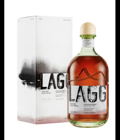 Fles geturfde single malt van Lagg op Arran, op voorraad bij slijterij t Bockje in Bathmen