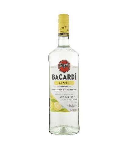 Fles Bacardi Limón, rum, bij slijterij t Bockje in Bathmen