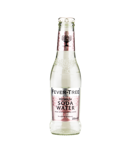 Fles Fever tree Soda water van Fever Tree, bij slijterij ’t Bockje in Bathmen