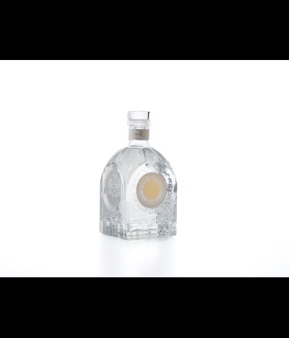 Fles MM Antverpia Gin 1501, gin, op voorraad bij slijterij t Bockje in Bathmen