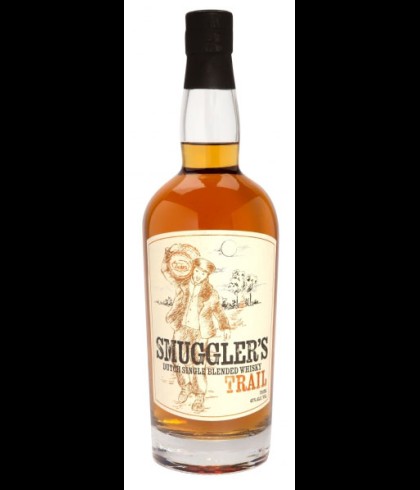 Fles Smugglers Trail Dutch Single Blended Whisky, Nederlandse whisky van Zuidam Distillers, op voorraad bij slijterij t Bockje in Bathmen