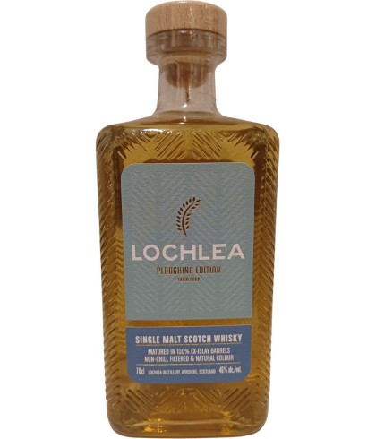 Fles Lowland single malt van Lochlea, op voorraad bij slijterij t Bockje in Bathmen