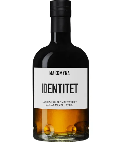 Fles Mackmyra Identitet, Zweedse single malt whisky, op voorraad bij slijterij t Bockje in Bathmen