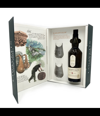 Fles Lagavulin 8 Years Old Giftbox met 2 glazen, whisky, bij slijterij t Bockje in Bathmen